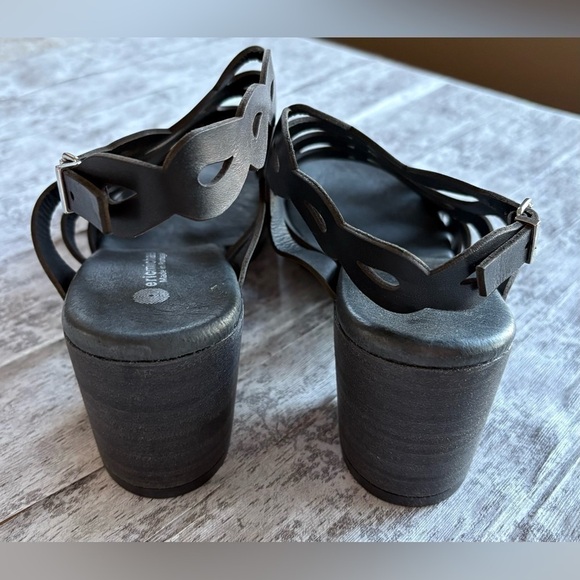 NEW w/Box Eric Michael Toscana Leather Cutout Sandals Euro 41 US Size 9.5-10 - Picture 5 of 9